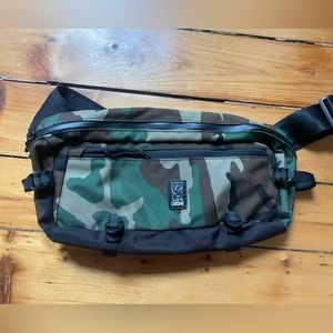 Chrome industries Cross body Camo bag